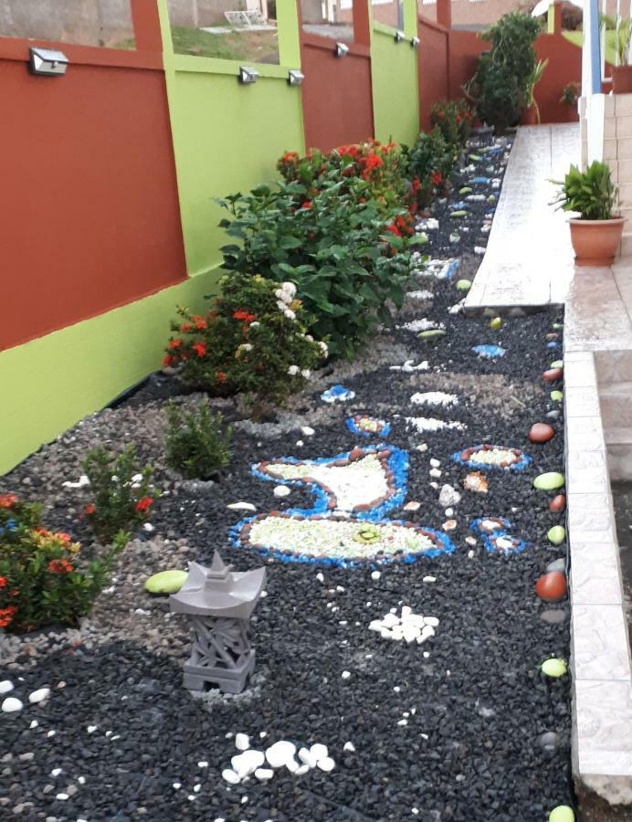 La Casa Binecha Avec Jacuzzi Baillif Exterior foto